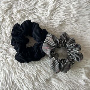 Brandy Melville Scrunchies